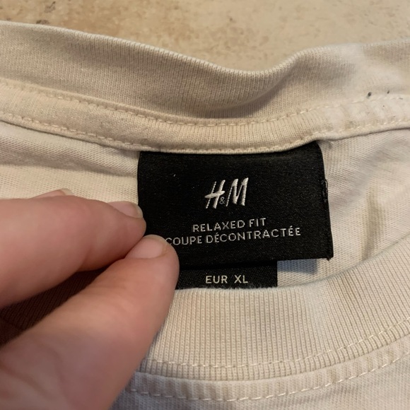 H&M Relaxed Fit "BORING PALS" Graffiti Graphic T-Shirt Cream/Off-White Men's XL - Picture 4 of 6